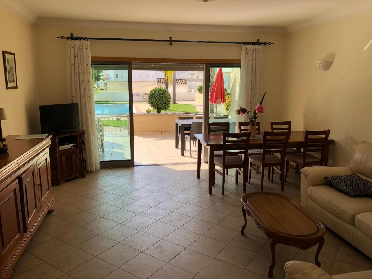 Apartamentos Pomba Branca Olhos de Agua  Ngoại thất bức ảnh