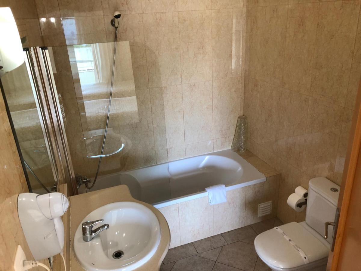 Apartamentos Pomba Branca Olhos de Agua  Ngoại thất bức ảnh